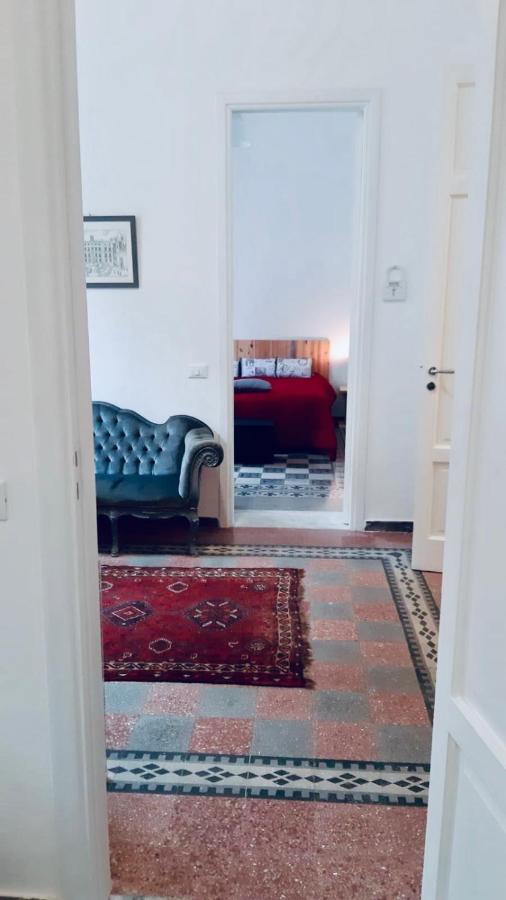B&B Charme Centre-Ville Artistic & Literary Rooms パレルモ エクステリア 写真