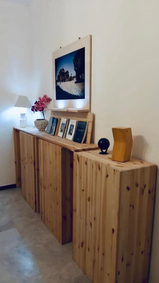 B&B Charme Centre-Ville Artistic & Literary Rooms パレルモ エクステリア 写真