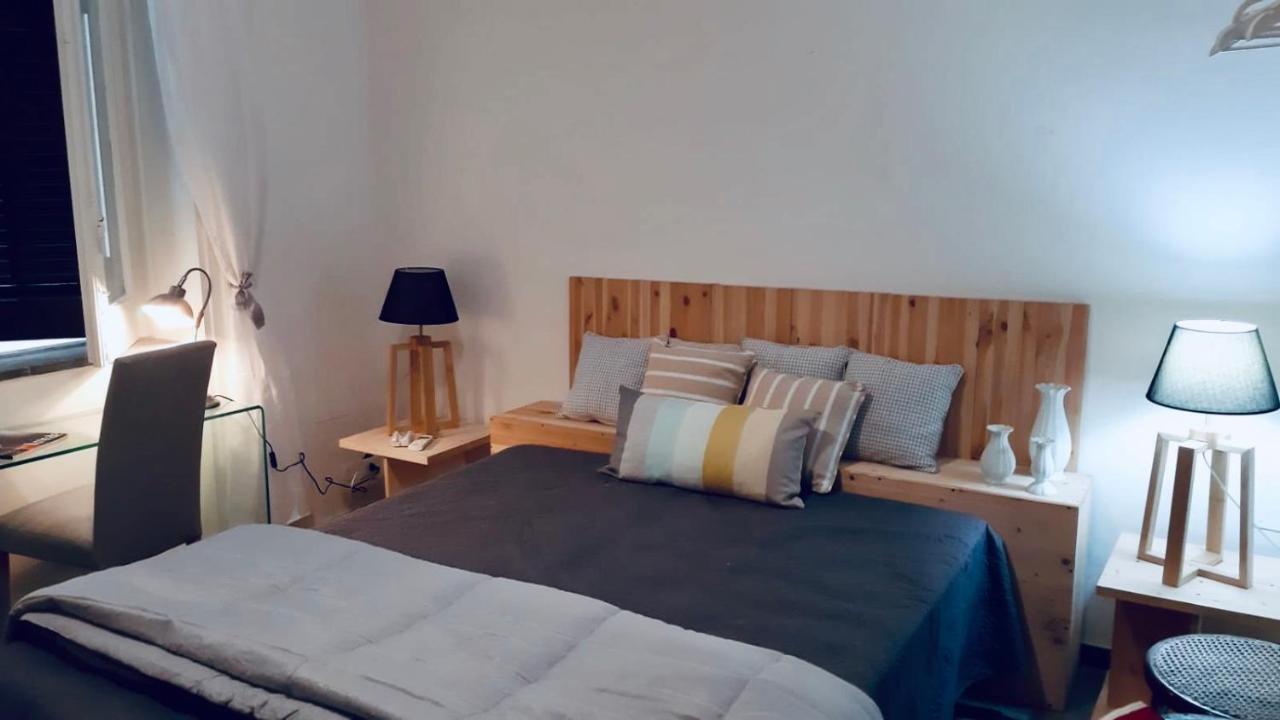 B&B Charme Centre-Ville Artistic & Literary Rooms パレルモ エクステリア 写真